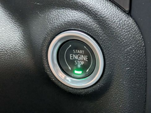 Used 2022 GMC Sierra 2500 AT4 w/ AT4 Premium Plus Package AWD/4WD image 29