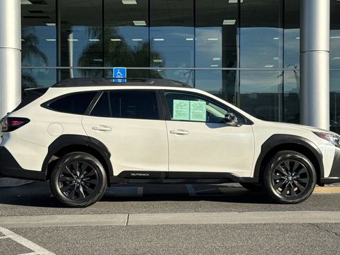 Certified 2023 Subaru Outback Onyx Edition image 3