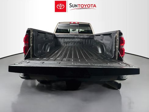 Used 2015 GMC Sierra 2500 Denali w/ Duramax Plus Package AWD/4WD image 32