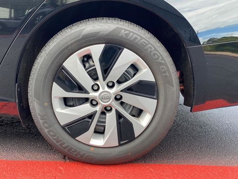 Used 2025 Nissan Altima 2.5 S FWD image 31