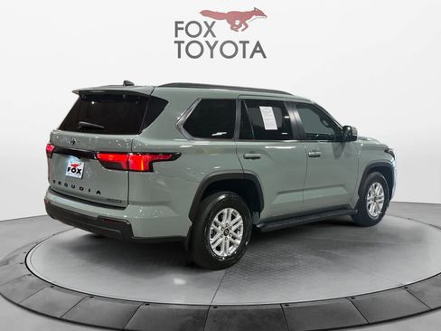 Used 2026 Toyota Sequoia SR5 w/ SR5 Premium Package AWD/4WD image 6