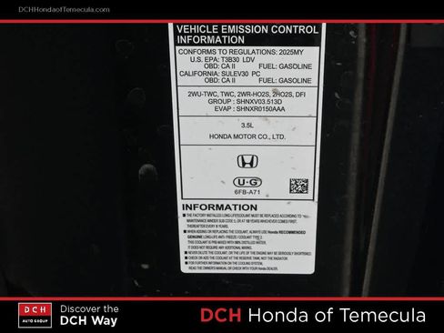 Used 2025 Honda Pilot Sport image 9