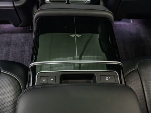 Used 2021 Land Rover Range Rover Autobiography Fifty Edition image 36