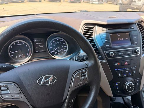 Used 2018 Hyundai Santa Fe Sport FWD image 27