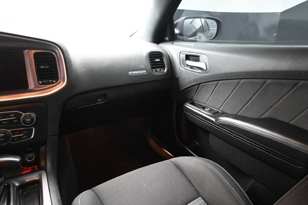 Used 2022 Dodge Charger R/T w/ Blacktop Package RWD image 5