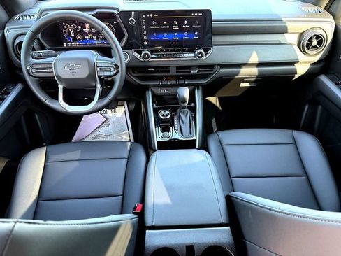 Used 2026 Chevrolet Colorado Trail Boss AWD/4WD image 24