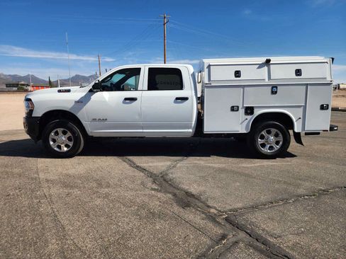 Used 2022 RAM 3500 Tradesman AWD/4WD image 7