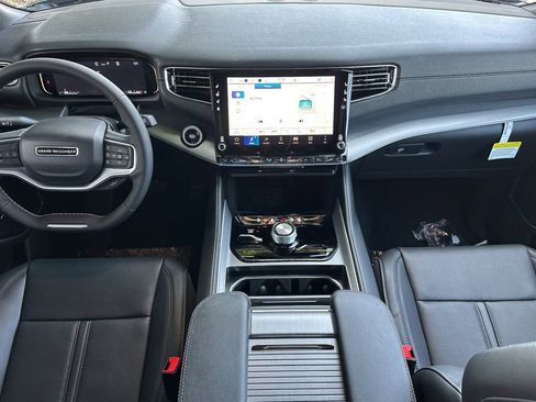 New 2026 Jeep Grand Wagoneer Limited AWD/4WD image 10