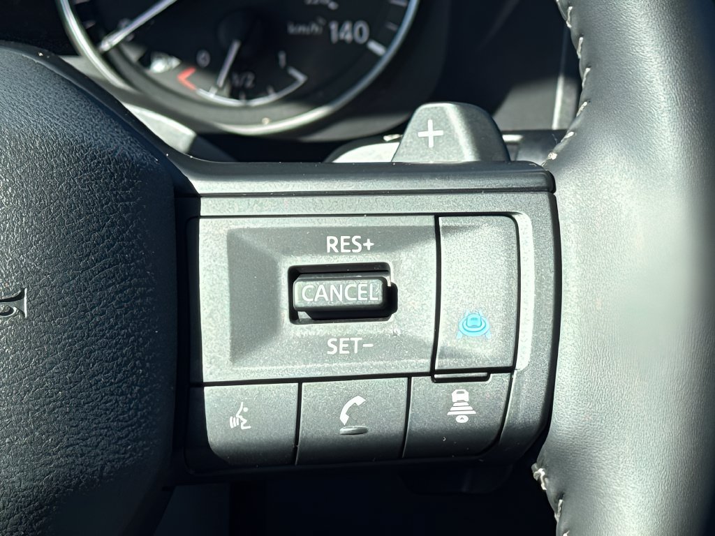 Used 2026 Nissan Rogue SV FWD image 16