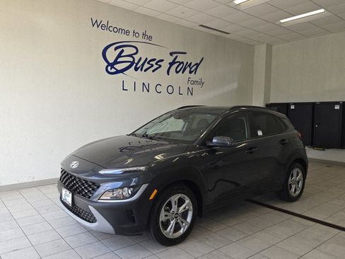 Used 2022 Hyundai Kona SEL w/ Cargo Package FWD image 1