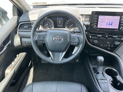Used 2024 Toyota Camry SE FWD image 14