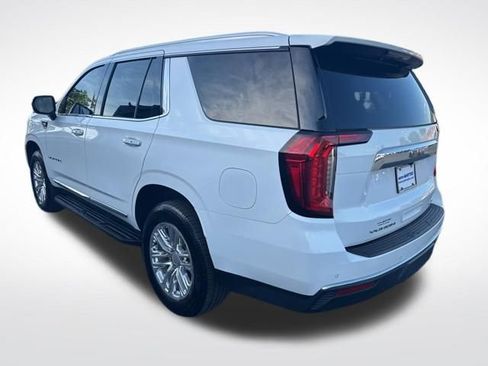 Used 2023 GMC Yukon SLT image 3