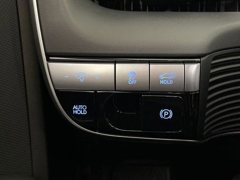 Certified 2024 Hyundai Ioniq 5 SEL RWD image 30