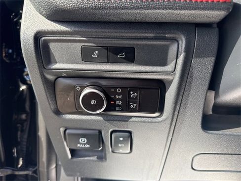 Used 2023 Ford Expedition Max Limited image 14