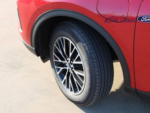 New 2025 Ford Escape SE image 5