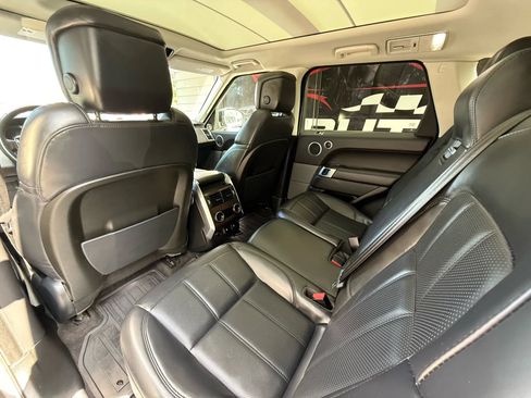 Used 2018 Land Rover Range Rover Sport HSE image 19