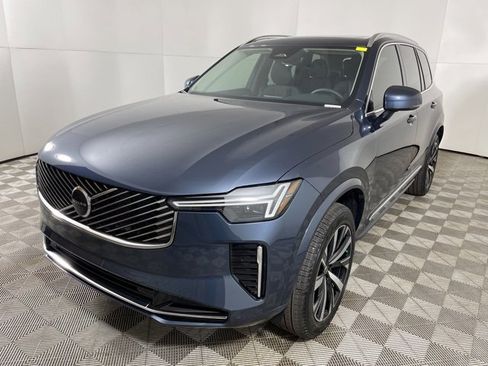 New 2025 Volvo XC90 B5 Core w/ Protection Package Premier image 4