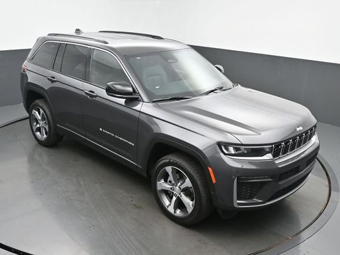 New 2026 Jeep Grand Cherokee Limited image 45