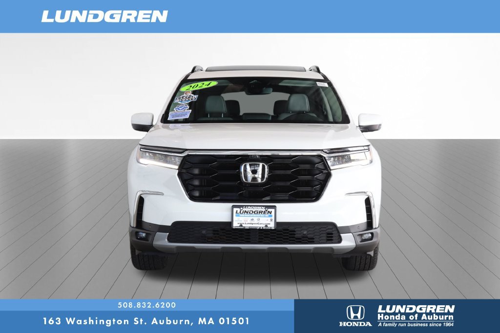 Used 2024 Honda Pilot Elite image 3