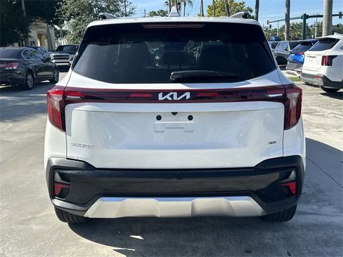 Used 2024 Kia Seltos SX image 6