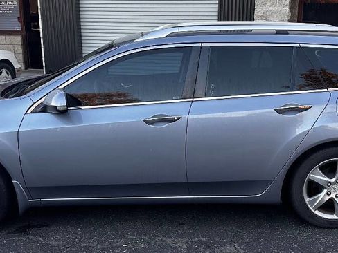 Used 2011 Acura TSX Sport Wagon image 3