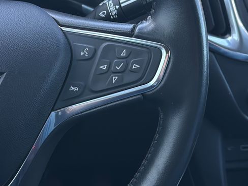 Used 2021 Chevrolet Equinox LT image 12