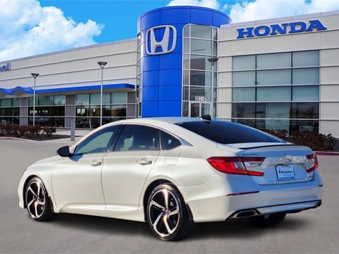 Used 2022 Honda Accord Sport image 4