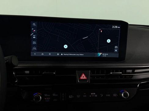 Used 2025 Kia EV6 Light w/ Light LR Technology Package image 18