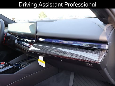 New 2026 BMW M5 Base w/ Executive Package image 12