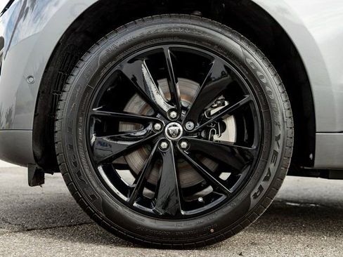 New 2026 Jaguar F-PACE R-Dynamic S image 11