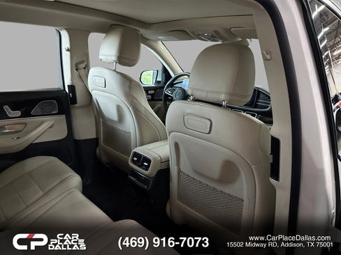 Used 2020 Mercedes-Benz GLS 450 4MATIC image 32