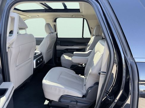 Used 2024 Ford Expedition Max Limited image 34