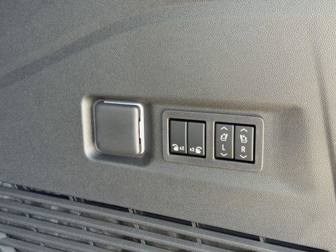 New 2026 GMC Yukon XL Denali Ultimate image 44