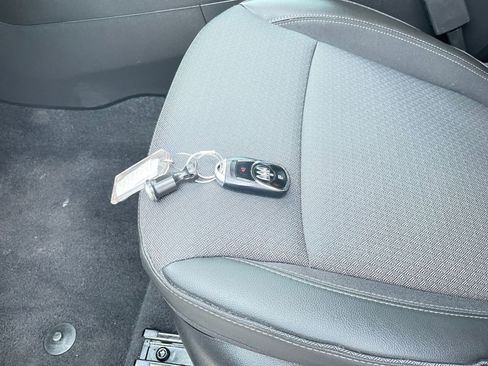 Used 2025 Buick Encore GX Preferred image 22