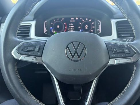 Used 2022 Volkswagen Atlas Cross Sport SEL AWD/4WD image 11