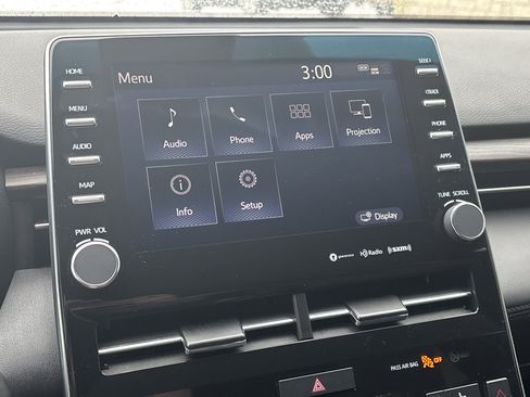 Used 2022 Toyota Avalon XLE image 18