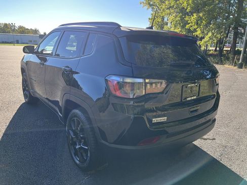 Certified 2023 Jeep Compass Altitude w/ Sun and Sound Group image 5