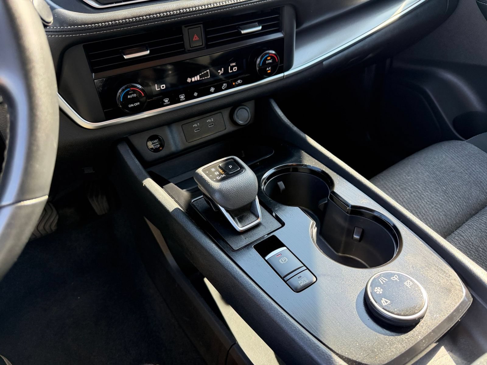Used 2025 Nissan Rogue SV AWD/4WD image 42