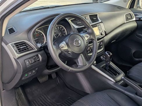 Used 2016 Nissan Sentra SV image 14