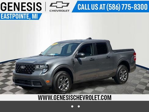 Used 2025 Ford Maverick XLT w/ Equipment Group 302A AWD/4WD image 1