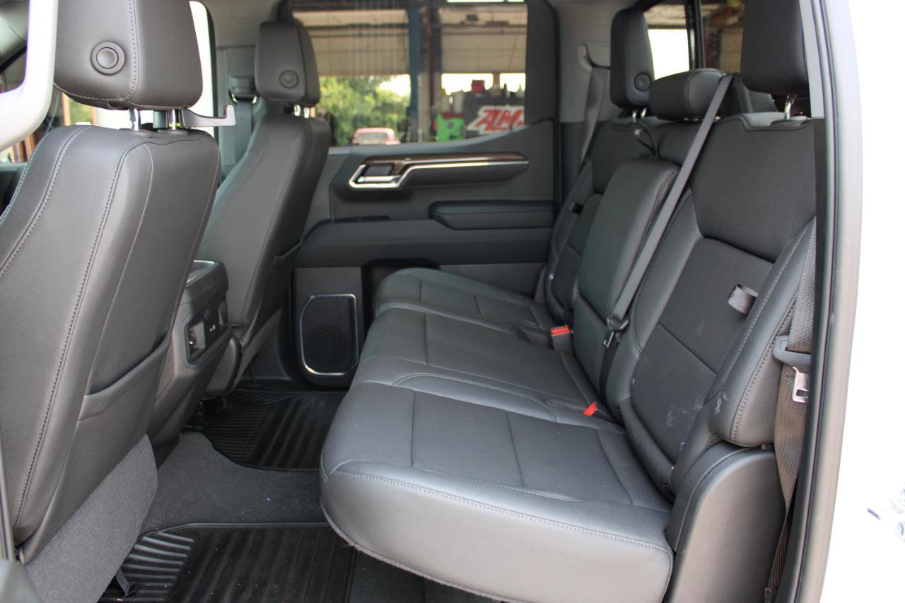 Used 2025 Chevrolet Silverado 1500 RST w/ Convenience Package II AWD/4WD image 39