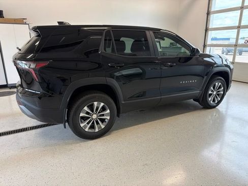 New 2026 Chevrolet Equinox LT AWD/4WD image 2