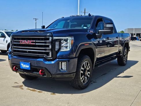 Used 2022 GMC Sierra 2500 AT4 w/ AT4 Premium Plus Package AWD/4WD image 2