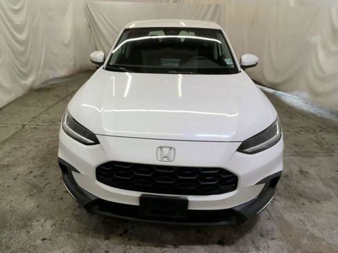 Used 2023 Honda HR-V LX image 3