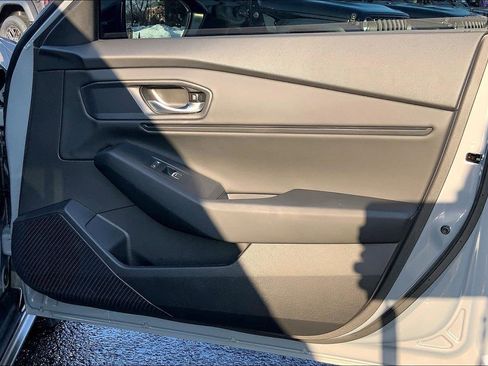 Used 2025 Honda Accord SE image 21