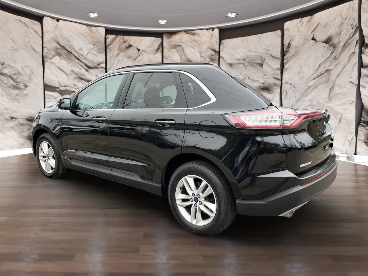Used 2015 Ford Edge SEL w/ Equipment Group 201A AWD/4WD image 5