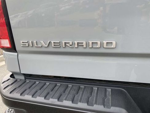Used 2025 Chevrolet Silverado 2500 ZR2 w/ Technology Package AWD/4WD image 5