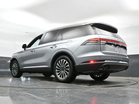 Used 2021 Lincoln Aviator Reserve w/ Elements Package Plus AWD/4WD image 29