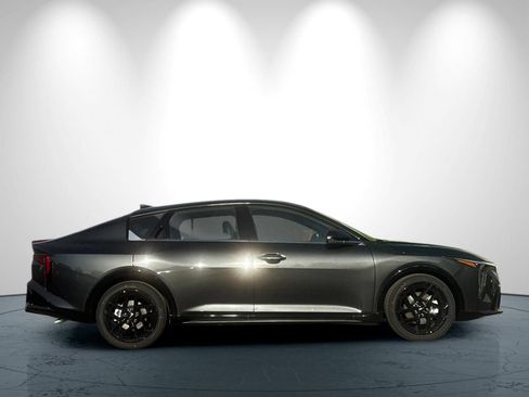 New 2026 Kia K4 GT-Line Turbo FWD image 3