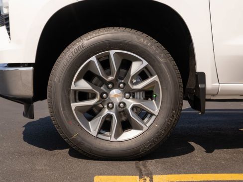 New 2025 Chevrolet Silverado 1500 LT image 8